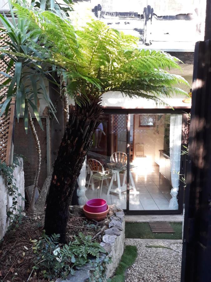 Studio Grotte Des Fees Йер Экстерьер фото
