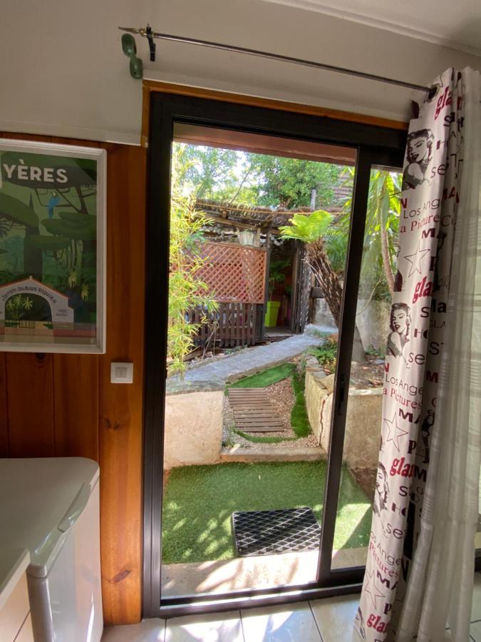 Studio Grotte Des Fees Йер Экстерьер фото